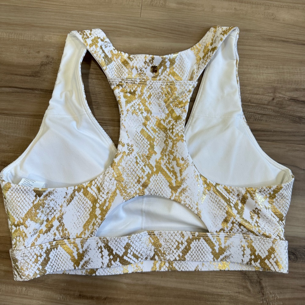 On-The-Go Medium Impact Sports Bra EUC ( worn once!) - Picture 2 of 4